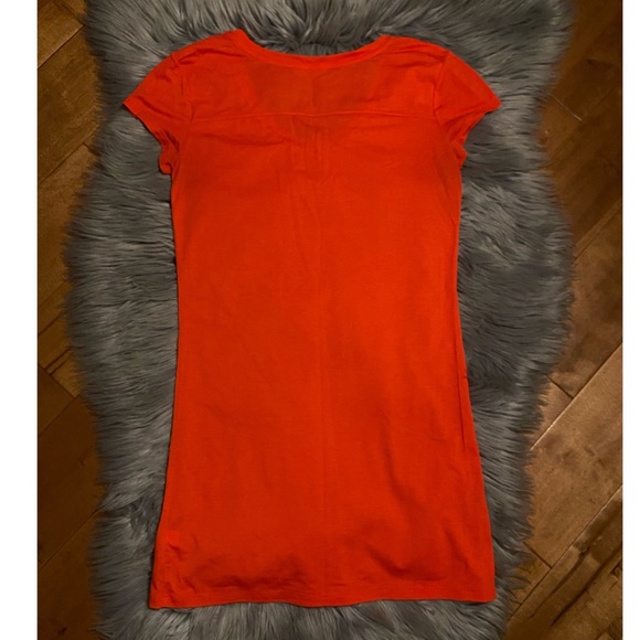 Athleta Red-Orange Essence CYA Short Sleeve Long Length Tee Size SSX - Picture 3 of 4